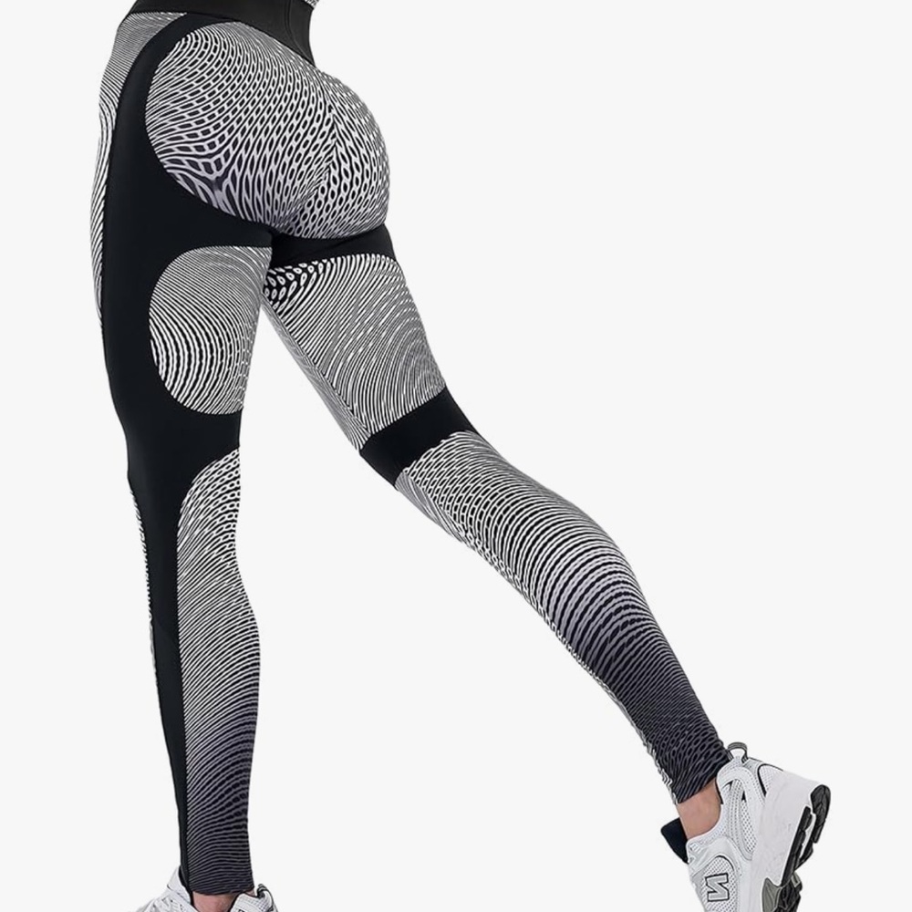 Bona Fide Stylish Black and White Patterned Leggings